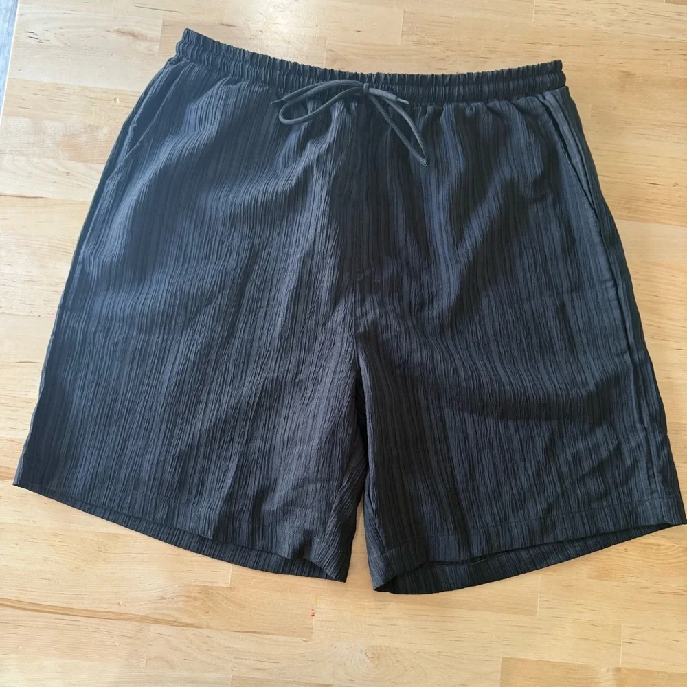 NWOT Manfinity‎ Tan Shorts